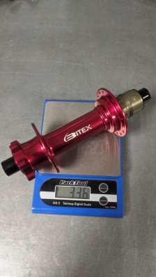Втулка Bitex FB-MTR12-197Red_SRXD для фэтбайка с барабаном SRAM XD, задняя, под сквозную ось 12 мм, ширина 197 мм, дисковый тормоз на 6 болтов, 32 спицы, 4 промподшипника (6902*2+6802*2), красный цвет, 340 грамма - вид 4 миниатюра