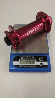 Втулка Bitex FB-MTF20-150Red для фэтбайка, передняя, под сквозную ось 20 мм, ширина 150 мм, дисковый тормоз на 6 болтов, 32 спицы, 2 промподшипника 6804, красный цвет, 250±5 грамм - вид 1 миниатюра