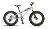 Фэтбайк / fatbike Totem 2017 T16B803A, серебристо-чёрный, детский, колёса 20 x 4.0 Chaoyang Big Daddy 120 TPI, 7 скоростей, механические дисковые тормоза, 14.4 кг Фэтбайк / fatbike Totem 2017 T16B803A, серебристо-чёрный, детский, колёса 20 x 4.0 Chaoyang Big Daddy 120 TPI, 7 скоростей, механические дисковые тормоза, 14.4 кг